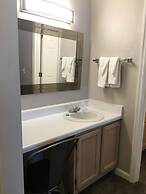 Ambassador Inn And Suites