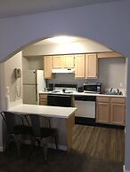 Ambassador Inn And Suites