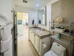 Amazing Luxury Ocean View Condo