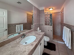 Amazing Luxury Ocean View Condo