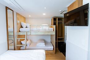 Step Inn Myeongdong 2 - Hostel