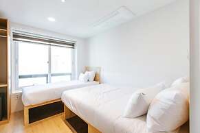 Step Inn Myeongdong 2 - Hostel