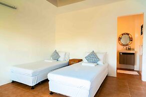 Marina del Sol Resort & Yacht Club