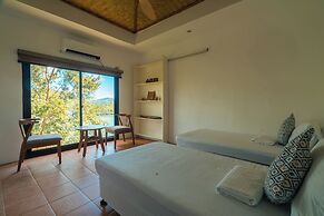 Marina del Sol Resort & Yacht Club