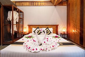 Authentic Khmer Village Resort