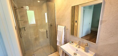 Rewa House ~ city home, 3 bedrooms, walk to CBD