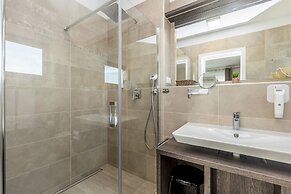 JAZZ at Rova Villa Sola