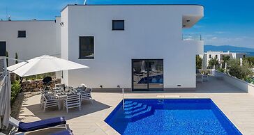 JAZZ at Rova Villa Sola