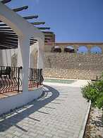 Villa Morlais by Amy Villas