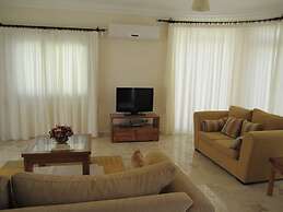 Villa Morlais by Amy Villas