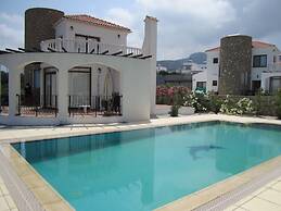 Villa Morlais by Amy Villas