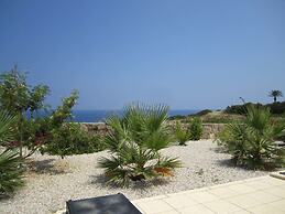 Villa Morlais by Amy Villas