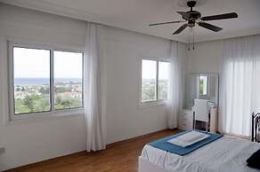 Villa Olivia by Amy Villas