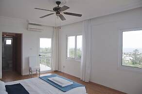 Villa Olivia by Amy Villas