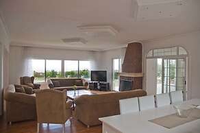 Villa Olivia by Amy Villas