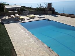 Villa Orchard by Amy Villas