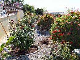 Villa Orchard by Amy Villas