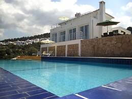 Villa Palm View by Amy Villas