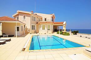 Villa Panoroma by Amy Villas