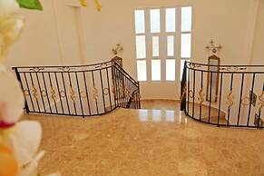 Villa Panoroma by Amy Villas