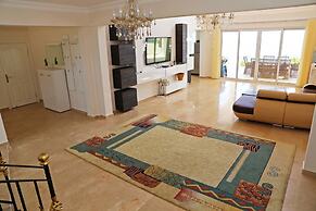 Villa Panoroma by Amy Villas