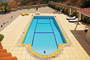 Villa Panoroma by Amy Villas