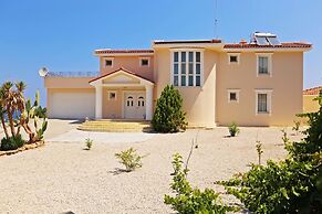 Villa Panoroma by Amy Villas