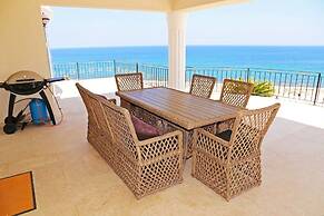 Villa Panoroma by Amy Villas