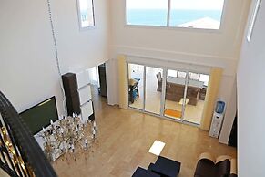 Villa Panoroma by Amy Villas