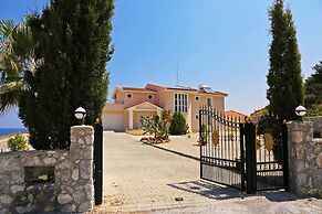 Villa Panoroma by Amy Villas