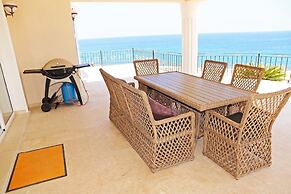 Villa Panoroma by Amy Villas