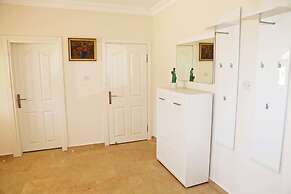 Villa Panoroma by Amy Villas