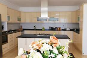 Villa Panoroma by Amy Villas