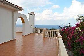 Villa Paradisia by Amy Villas