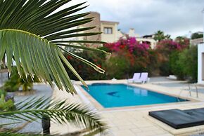 Villa Paradisia by Amy Villas