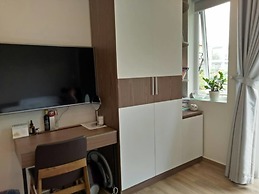 Spring Light Apartment