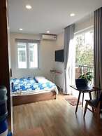 Spring Light Apartment