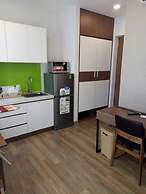 Spring Light Apartment