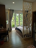 Spring Light Apartment