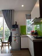 Spring Light Apartment