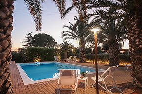 TD Villa Marinesca Typical Villa with Pool