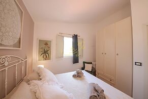 TD Villa Marinesca Typical Villa with Pool