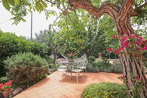 TD Villa Marinesca Typical Villa with Pool