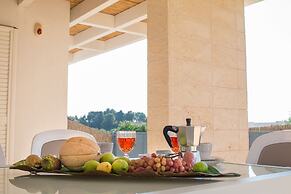 TD Villa Patrizia Pool & Alfresco Kitchen