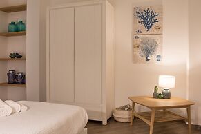 TD Villa Ponente Luxury Villa with Sea View Pool