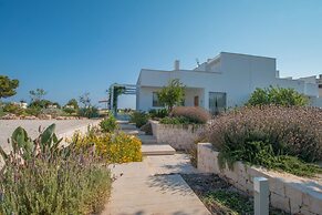 TD Villa Ponente Luxury Villa with Sea View Pool