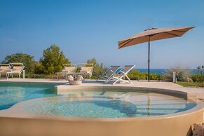 TD Villa Ponente Luxury Villa with Sea View Pool
