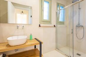 Sea and Sun Luxury Pools' Villas