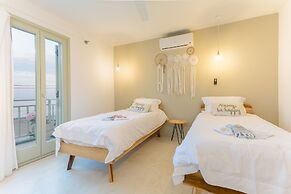 Sea and Sun Luxury Pools' Villas