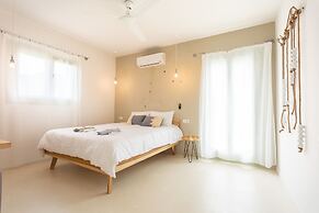 Sea and Sun Luxury Pools' Villas